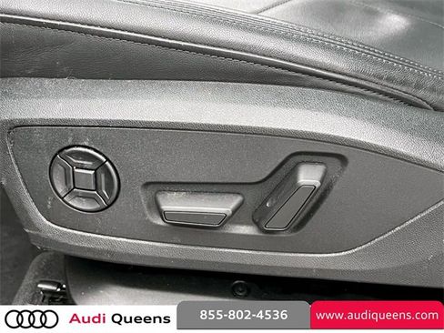 Used 2023 Audi Q3 2.0T Premium w/ Convenience Package image 18