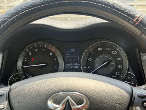 Used 2016 INFINITI Q70 3.7 AWD/4WD image 17