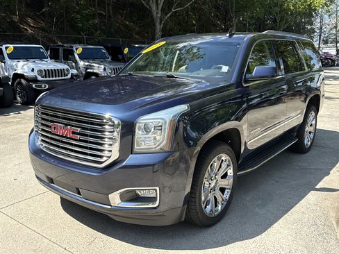 Used 2018 GMC Yukon SLT w/ Premium Edition RWD image 3
