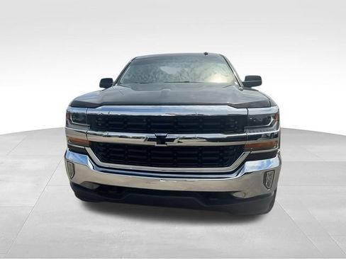 Used 2017 Chevrolet Silverado 1500 LT w/ All Star Edition AWD/4WD image 3