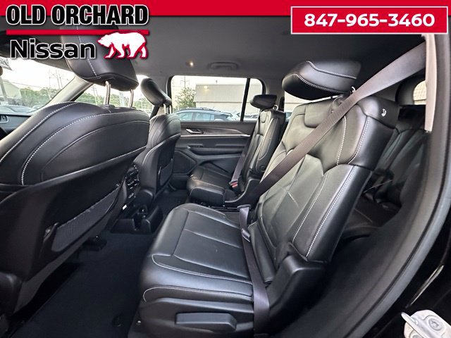 Used 2023 Jeep Grand Cherokee L Limited AWD/4WD image 14