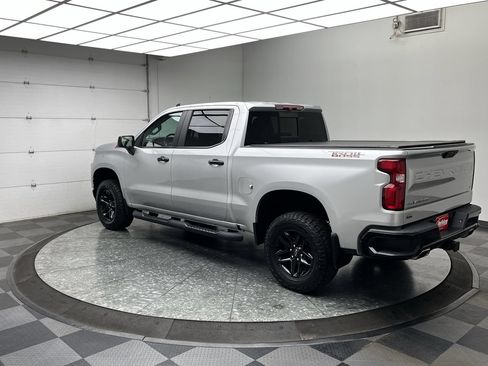 Certified 2021 Chevrolet Silverado 1500 LT Trail Boss w/ Convenience Package II AWD/4WD image 2