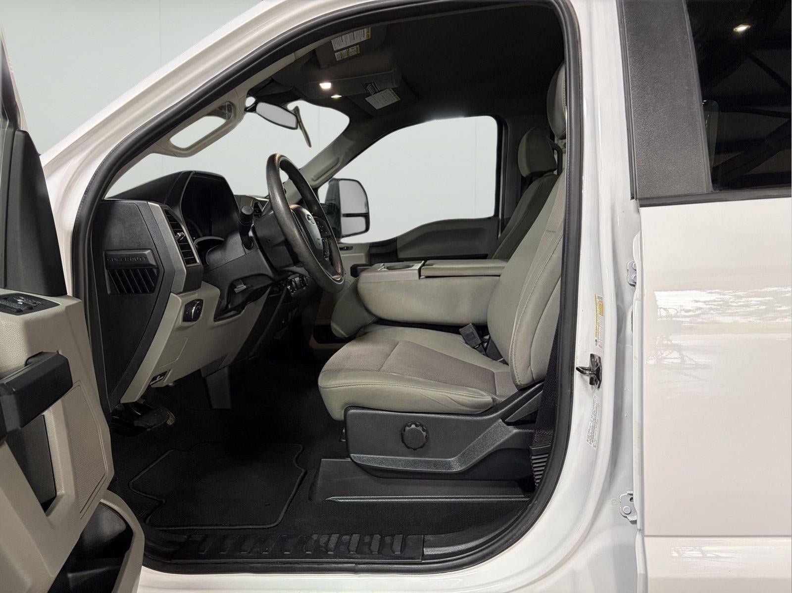 Used 2020 Ford F250 XL w/ STX Appearance Package AWD/4WD image 10