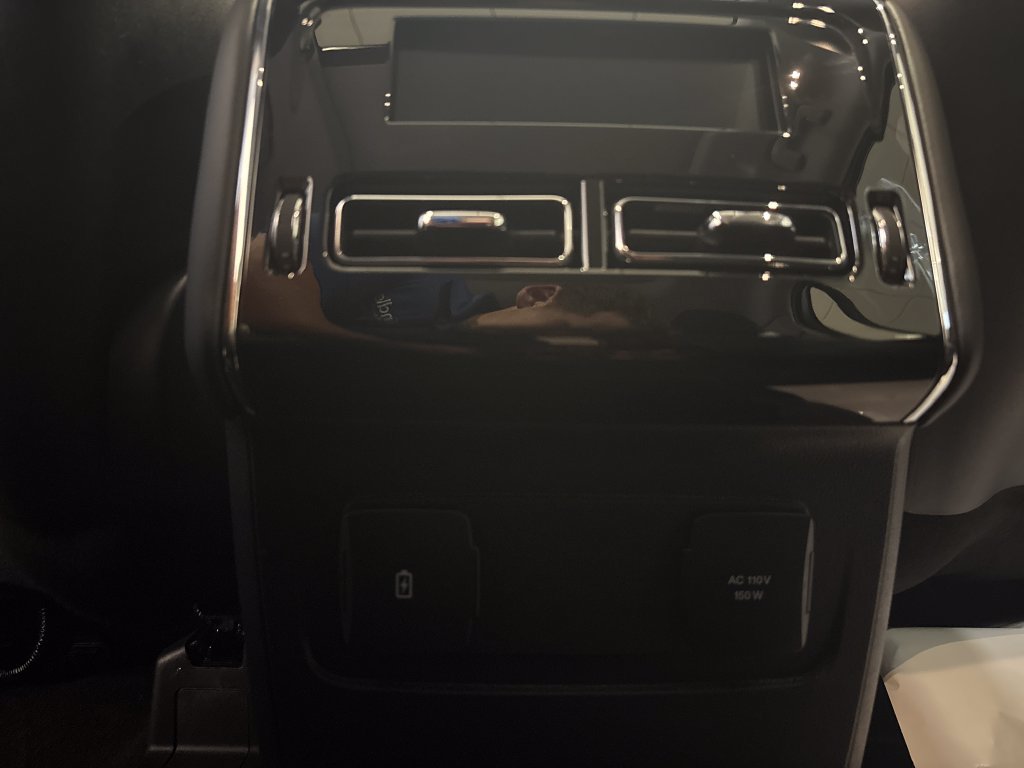 New 2027 Lincoln Aviator AWD image 25