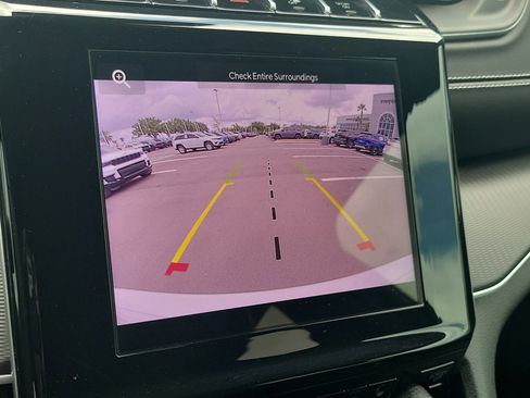 Used 2025 Jeep Grand Cherokee Laredo w/ Luxury Tech Group I RWD image 24