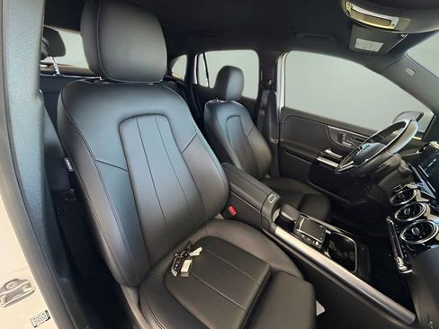 Used 2023 Mercedes-Benz GLA 250 4MATIC image 39