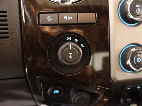 Used 2015 Ford F250 Platinum w/ FX4 Off-Road Package image 9