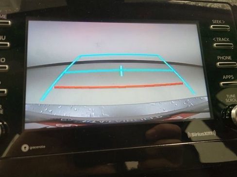 Used 2024 Toyota Camry SE FWD image 3