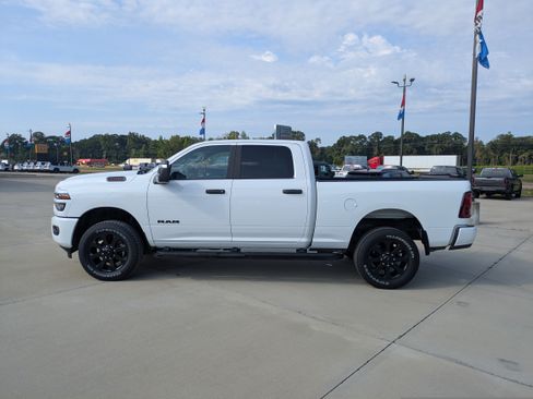 Used 2025 RAM 2500 Big Horn AWD/4WD image 5