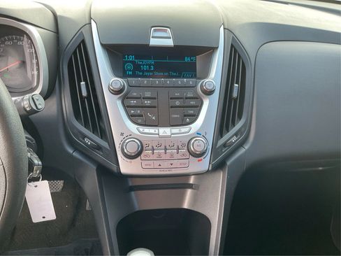 Used 2013 Chevrolet Equinox LS image 13