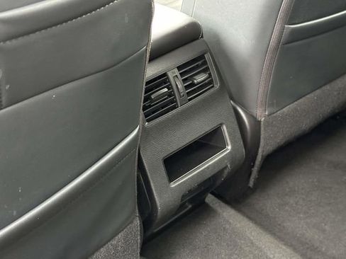 Used 2024 Mitsubishi Outlander SE Black Edition AWD/4WD image 15