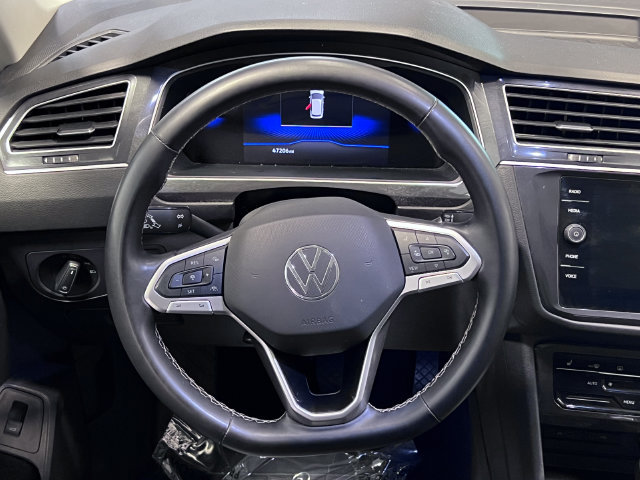 Used 2024 Volkswagen Tiguan SE FWD image 20