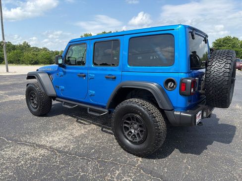 Used 2023 Jeep Wrangler Unlimited Sport AWD/4WD image 7