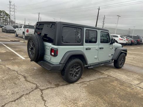 Used 2024 Jeep Wrangler Sport S image 5
