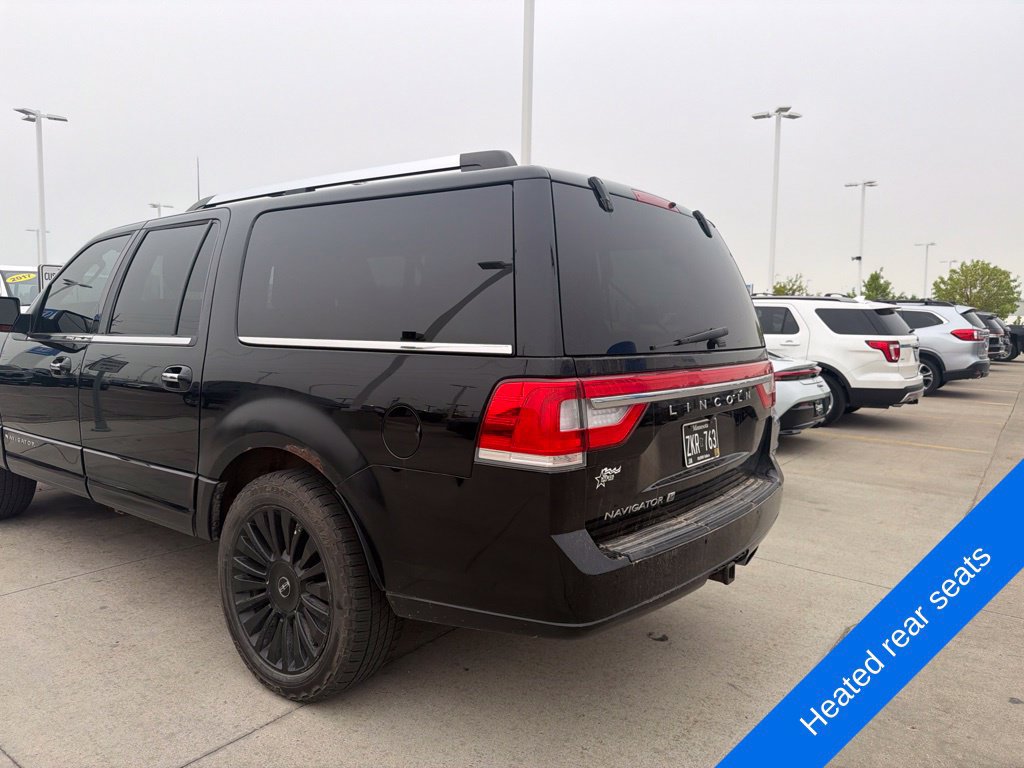 Used 2017 Lincoln Navigator L Select AWD/4WD image 6
