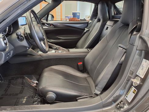 Used 2025 MAZDA MX-5 Miata RF Grand Touring RWD image 14
