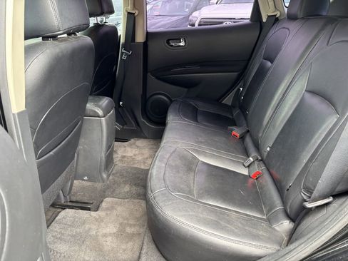 Used 2011 Nissan Rogue S image 24