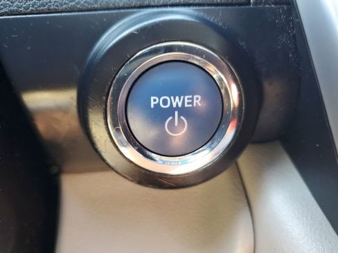 Used 2015 Toyota Camry XLE w/ Moonroof Package image 27