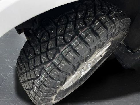 Used 2018 Ford F150 Lariat image 38