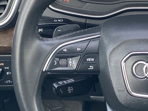 Used 2020 Audi Q5 e Premium w/ Convenience Package image 17