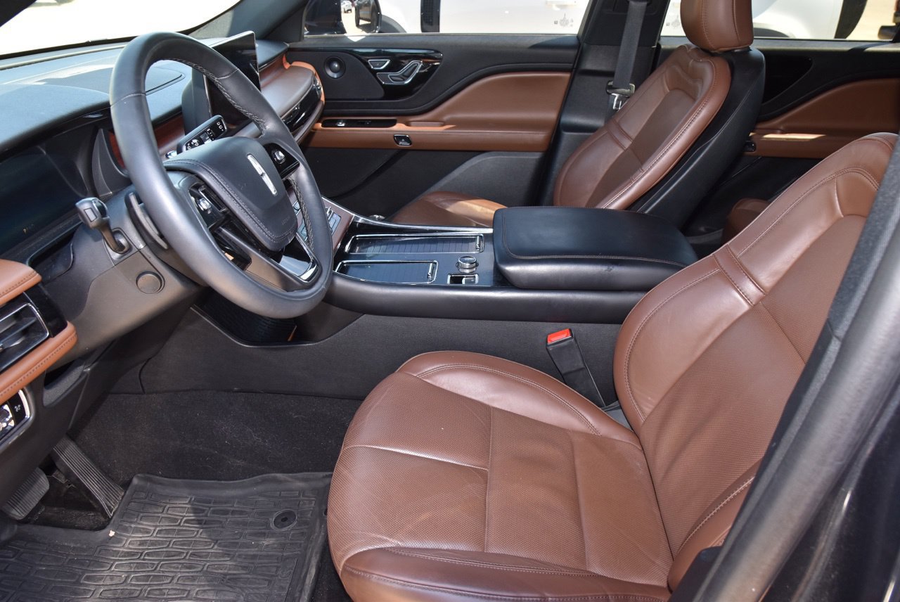 Certified 2024 Lincoln Aviator Reserve AWD/4WD image 10
