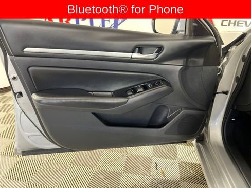 Used 2023 Nissan Altima 2.5 SV image 12