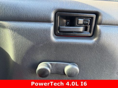 Used 2003 Jeep Wrangler X AWD/4WD image 31