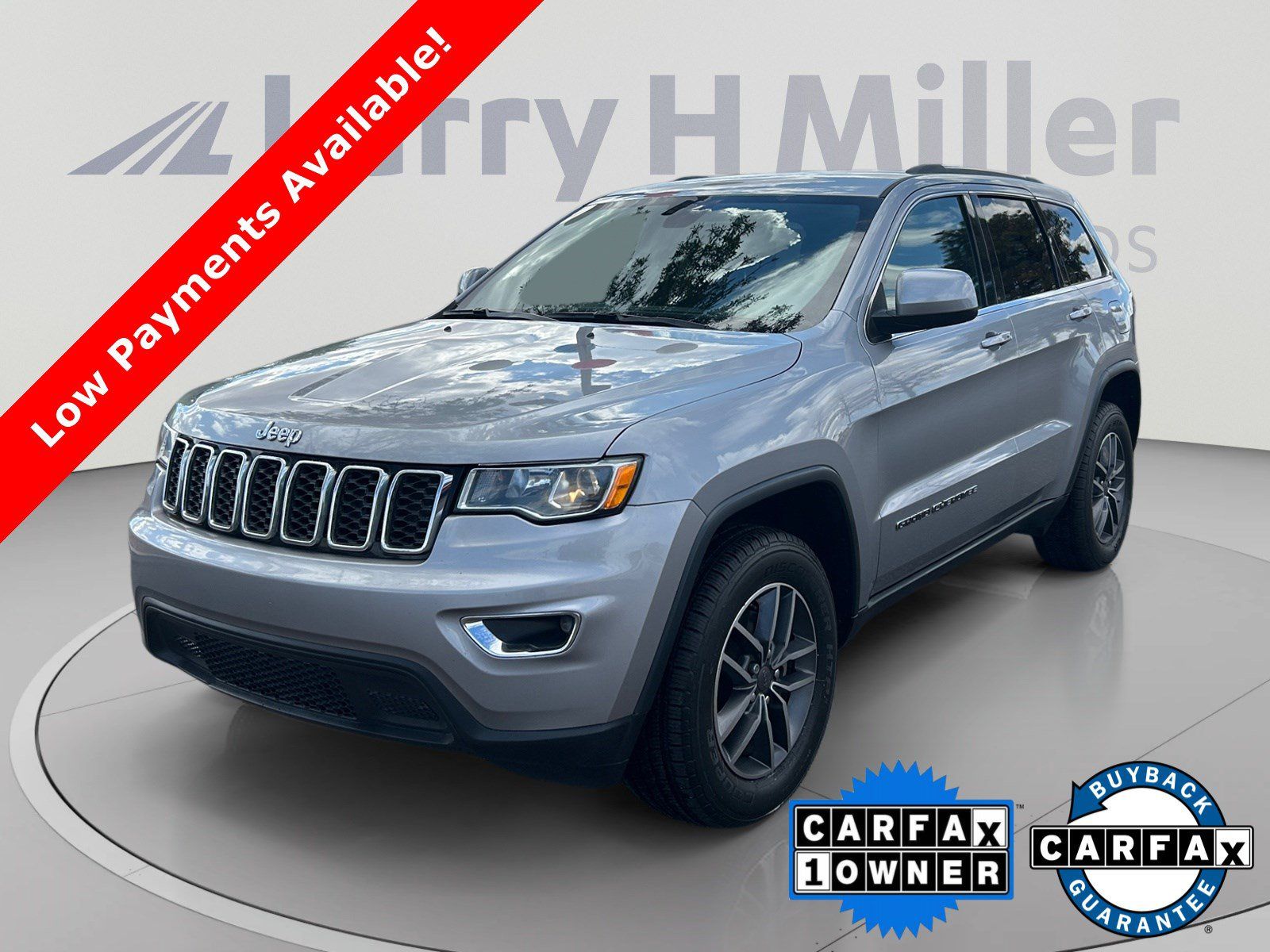 Certified 2019 Jeep Grand Cherokee Laredo w/ 18" Wheel & 8.4" Radio Group AWD/4WD image 1