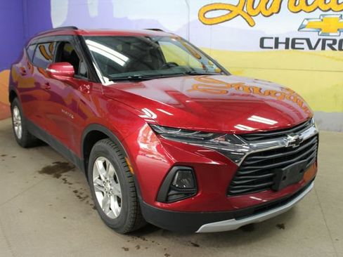 Used 2019 Chevrolet Blazer LT AWD/4WD image 2