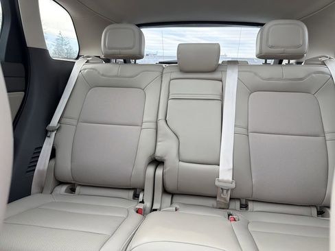 Certified 2023 Lincoln Corsair Standard w/ Equipment Group 101A image 19