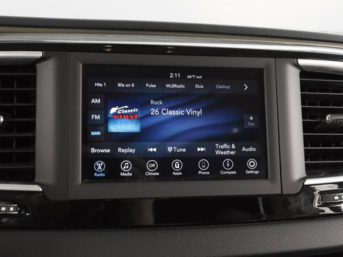 Used 2021 Chrysler Voyager Lxi FWD image 19