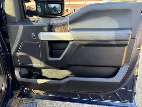 Used 2019 Ford F250 Lariat w/ Lariat Ultimate Package image 33