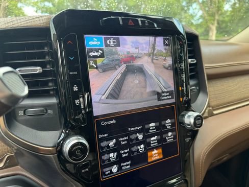 Used 2019 RAM 2500 Limited AWD/4WD image 42