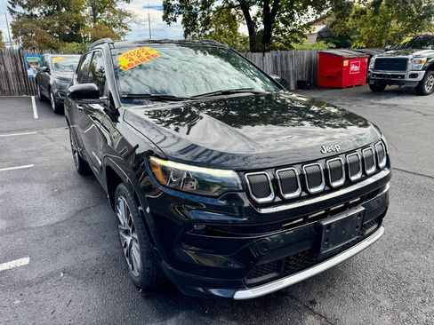 Used 2022 Jeep Compass Limited w/ Elite Group image 3