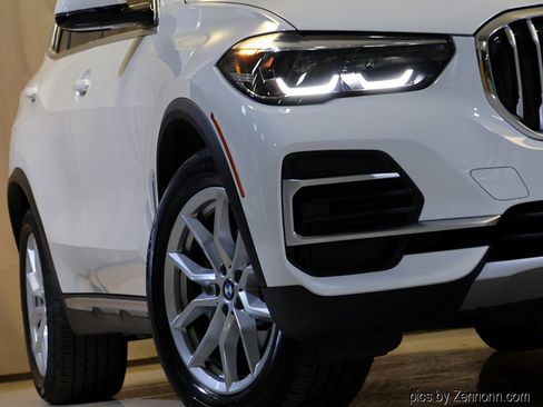 Certified 2023 BMW X5 xDrive40i image 4
