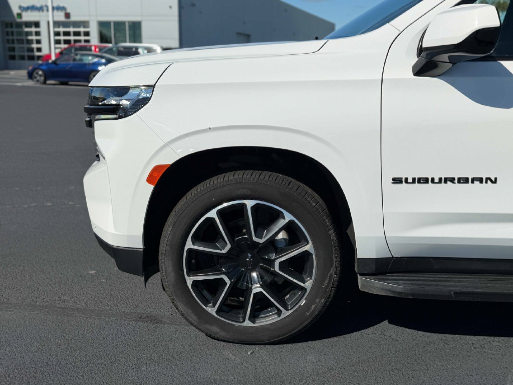 Used 2023 Chevrolet Suburban RST AWD/4WD image 12