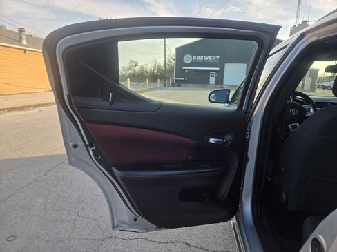 Used 2011 Dodge Avenger Heat image 6