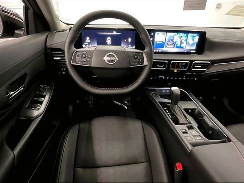 New 2026 Nissan Sentra SR w/ SR Premium Package FWD image 20