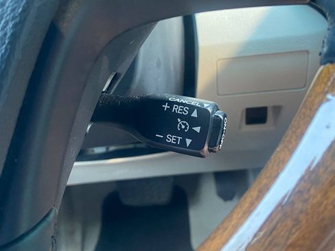 Used 2010 Lexus RX 350 2WD image 25