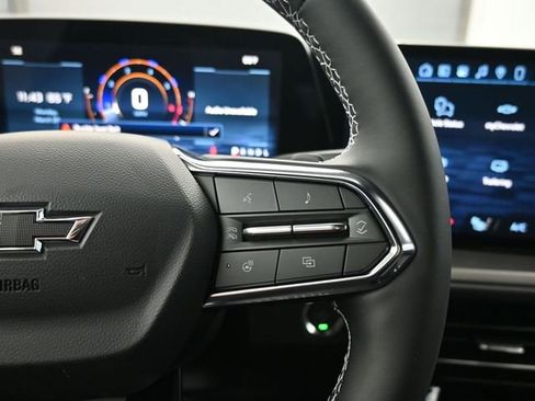 New 2026 Chevrolet Traverse LT w/ Enhanced Driving Package FWD image 17