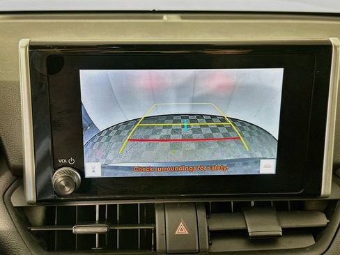 Used 2025 Toyota RAV4 XLE AWD/4WD image 13