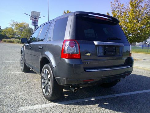 Used 2010 Land Rover LR2 HSE image 23