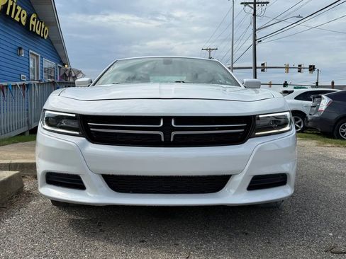 Used 2020 Dodge Charger SXT w/ Leather Interior Group RWD image 3