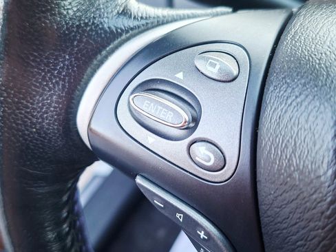 Used 2019 Nissan Pathfinder SL FWD image 22