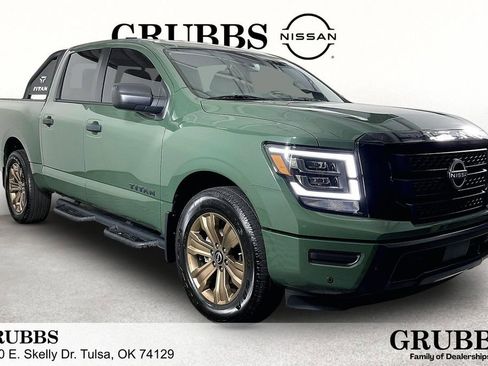 Used 2024 Nissan Titan SV w/ SV Bronze Edition Package RWD image 1