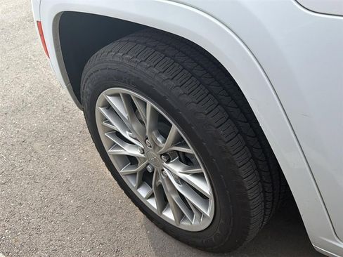 Used 2022 Jeep Grand Cherokee Summit image 7