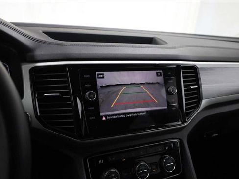 Used 2023 Volkswagen Atlas Cross Sport SE FWD image 30