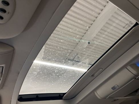 Used 2014 Chrysler Town & Country Limited w/ Luxury Group image 25