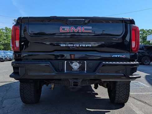 Used 2022 GMC Sierra 3500 AT4 w/ AT4 Preferred Package AWD/4WD image 9