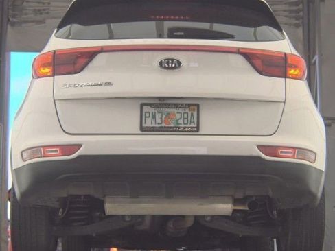 Used 2019 Kia Sportage LX w/ LX Popular Package image 3